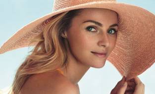 Post-Holiday Skin Recovery: How to Restore Your Glow After a Two-Week Sun Holiday